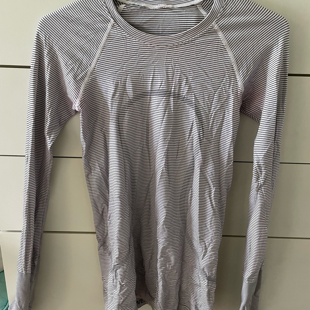 Lululemon Long Sleeve Swiftly Tech